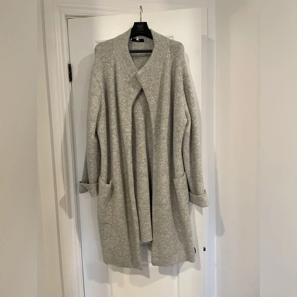 Vince clean edge cardigan coat size medium merino wool - Picture 8 of 13